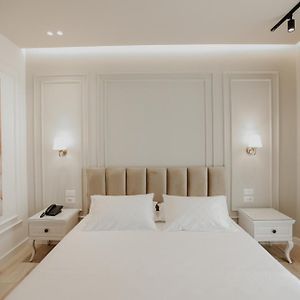 Seaside Hotel